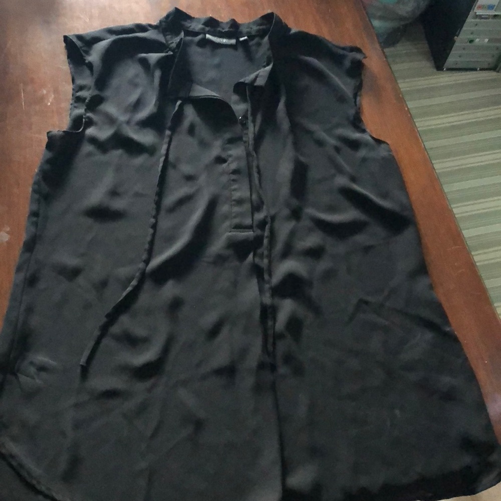 No sleeve blouse